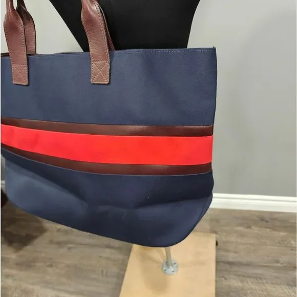 🐢 Dooney & Bourke Brooklawn XL Tote Weekender Bag Great Condition! - Picture 16 of 16